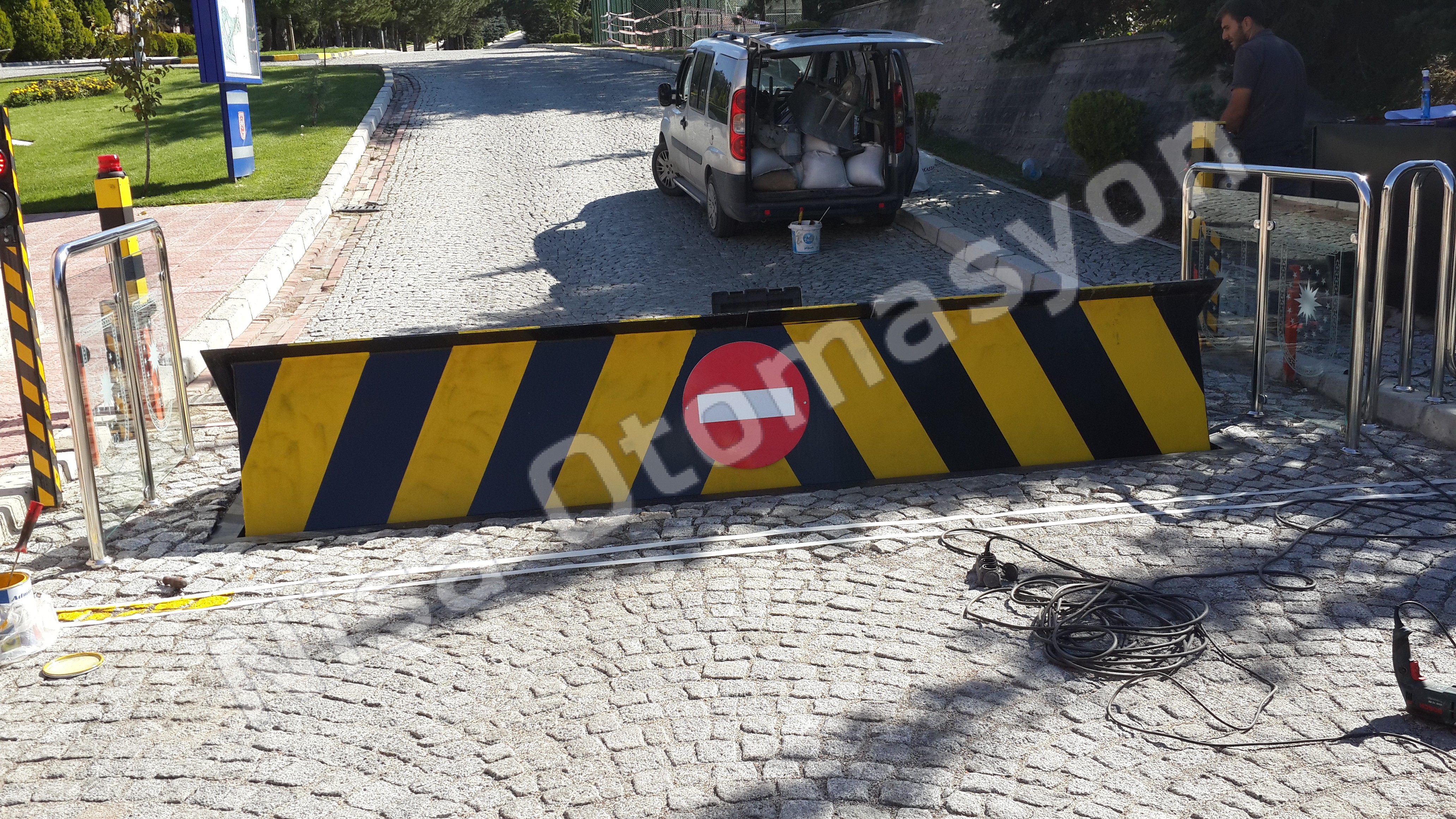Road Blocker